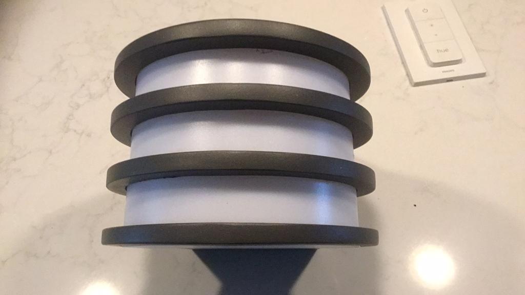 Mooie Philips Hue Lucca wandlamp, Ophalen, Nieuw