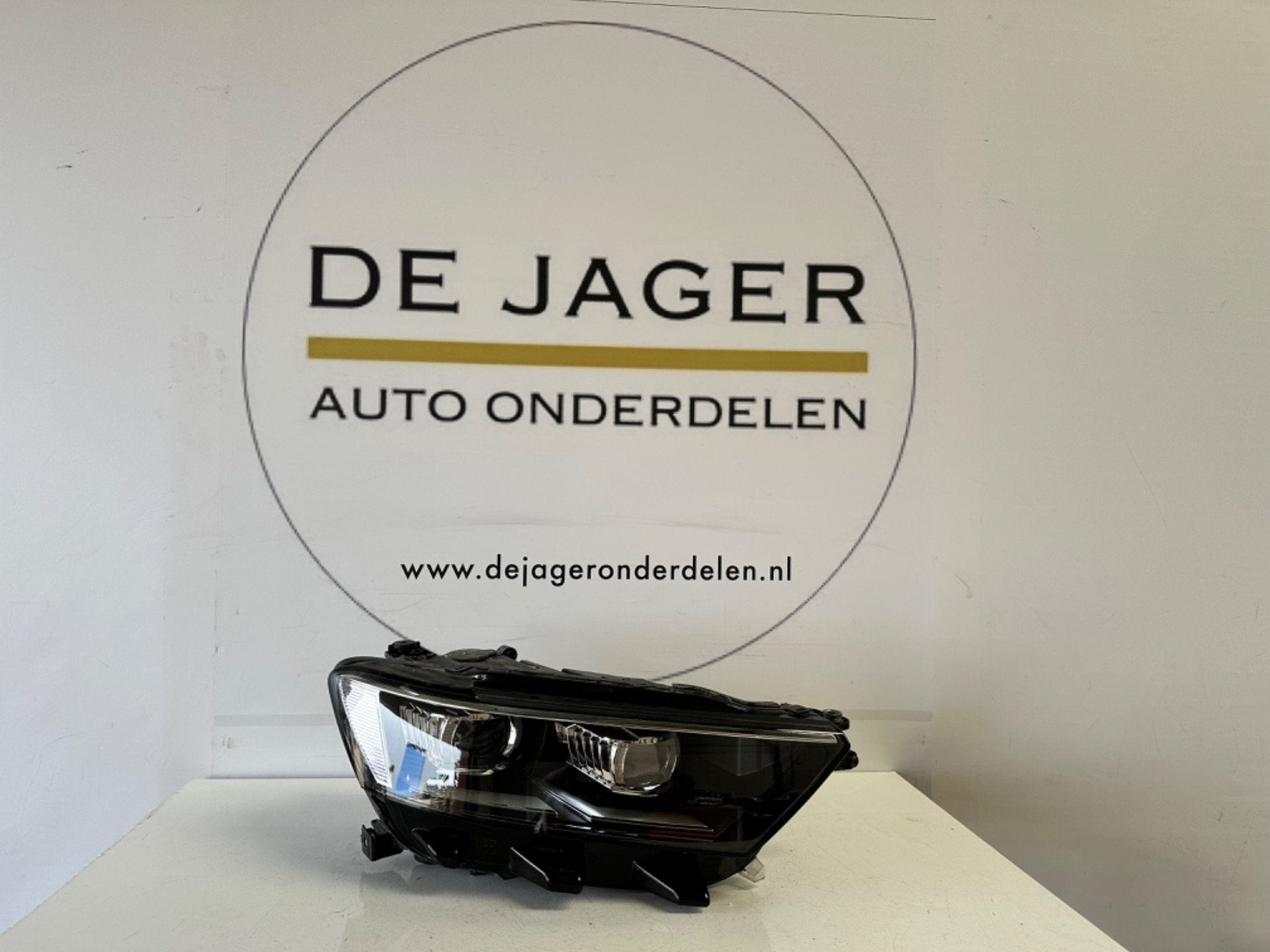 VW T-ROC TROC T ROC VOL LED KOPLAMPEN SET LINKS EN RECHTS, Gebruikt, Volkswagen, Volkswagen AG, Berliner Ring 2
38440  Wolfsburg, DE