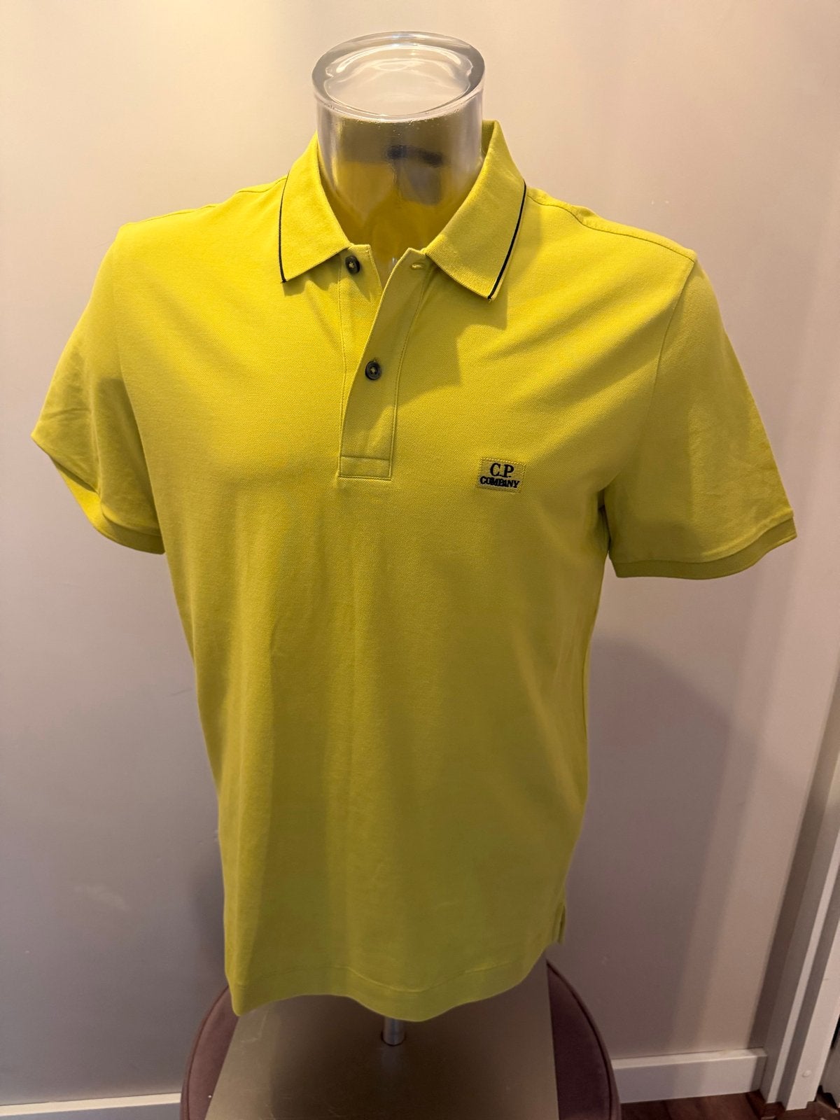 C.P. Company Slim Fit Polo - Maat L, Kleding | Heren, Verzenden, Zo goed als nieuw, Maat 52/54 (L), Geel