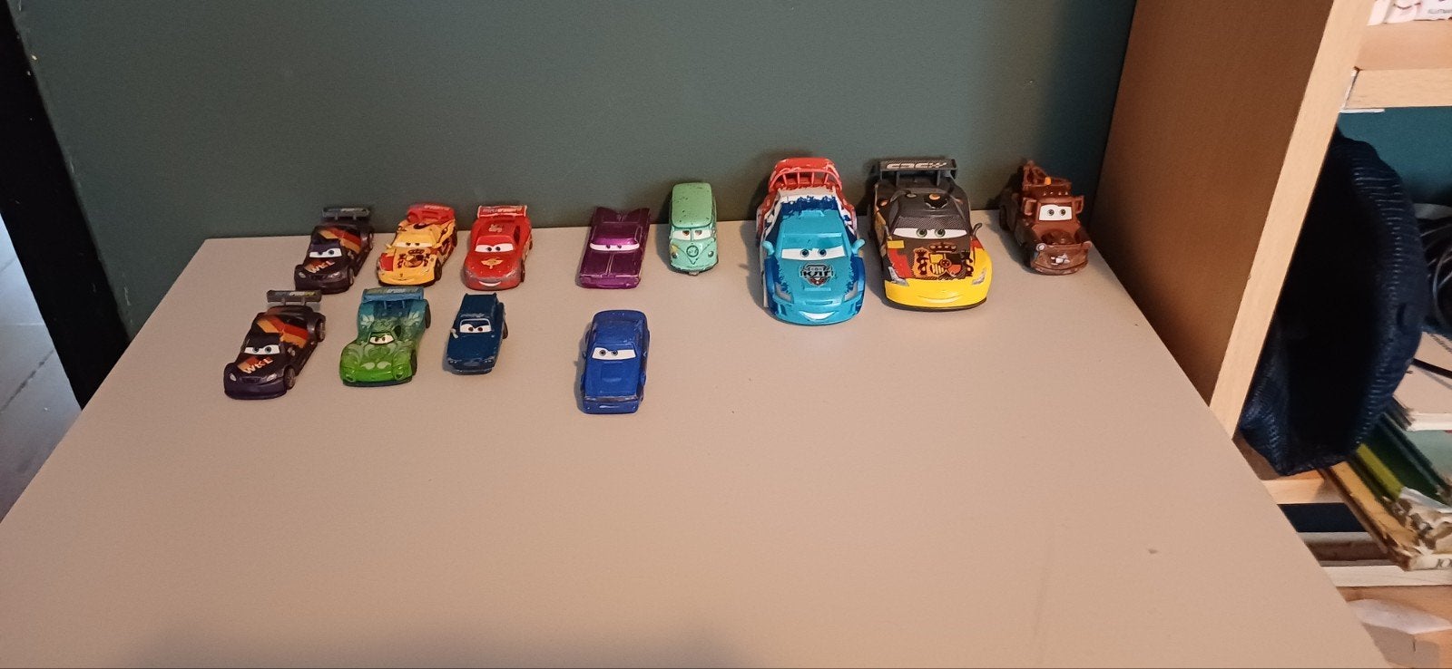 Disney Cars speelgoedauto's - set van 12, Ophalen of Verzenden, Gebruikt