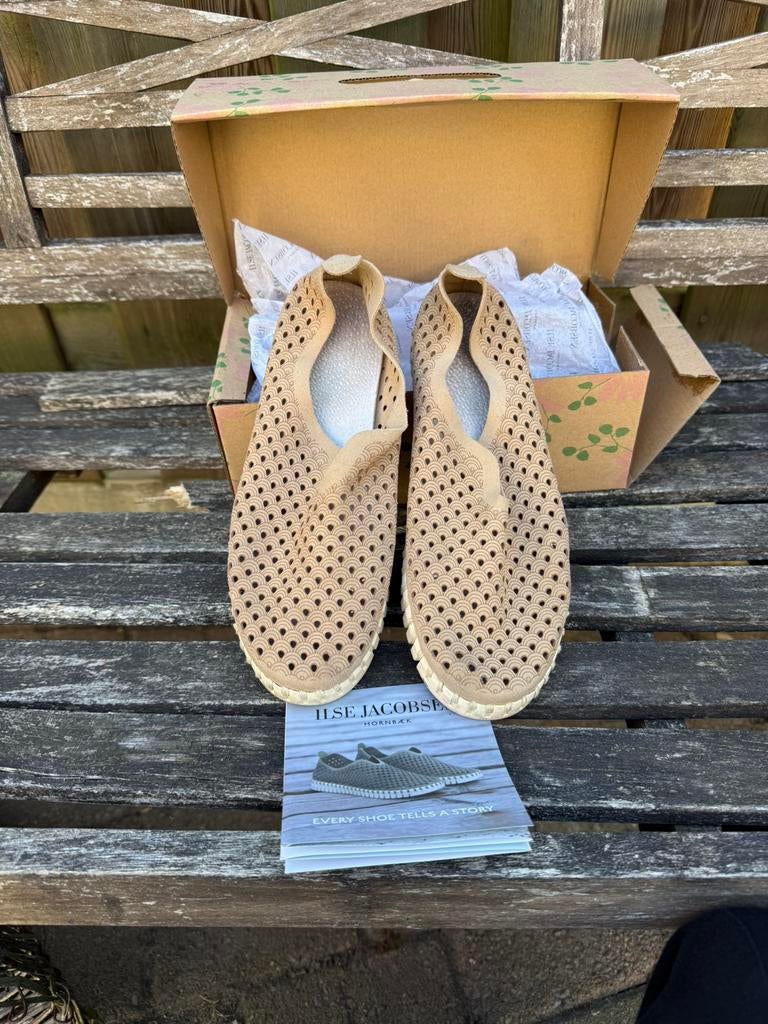 Ilse Jacobsen instappers maat 38-39 beige, Ophalen of Verzenden, Instappers, Beige, Ilse Jacobsen
