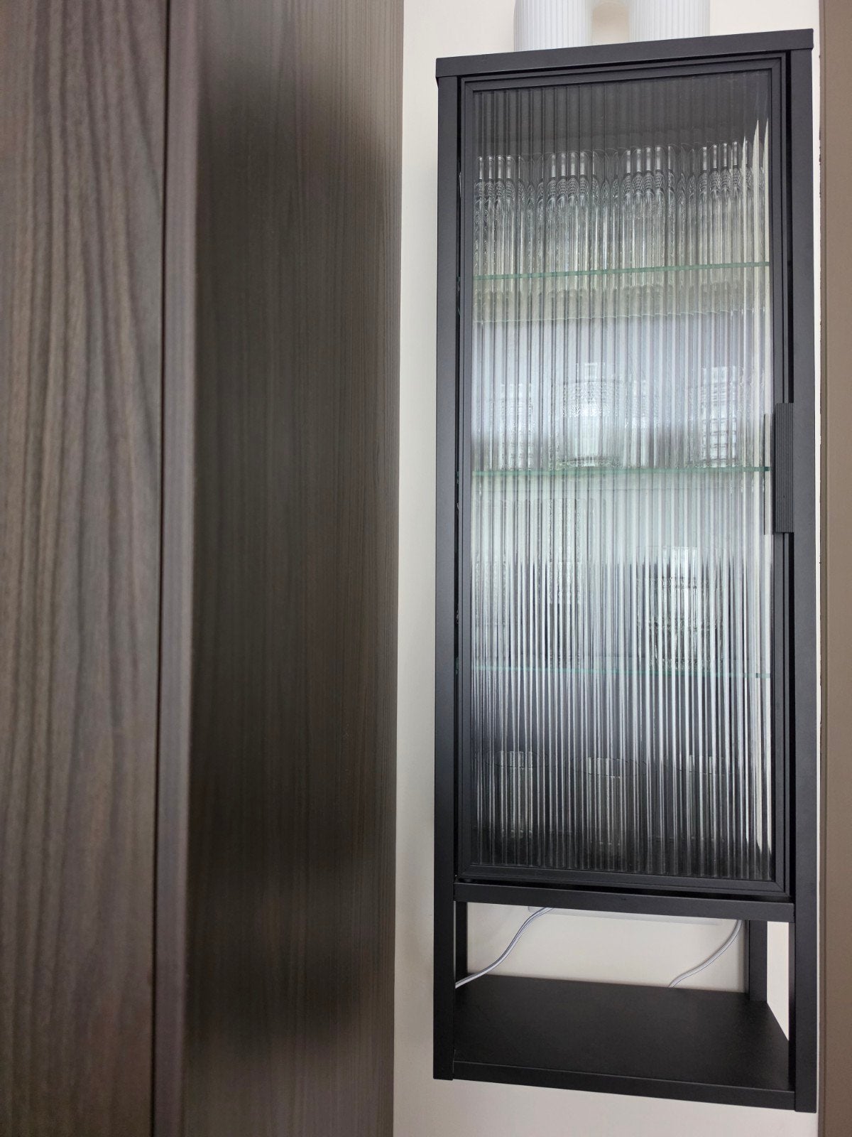 Ikea Mossjön vitrinekast, Ophalen, 50 tot 100 cm, Zo goed als nieuw, Glas