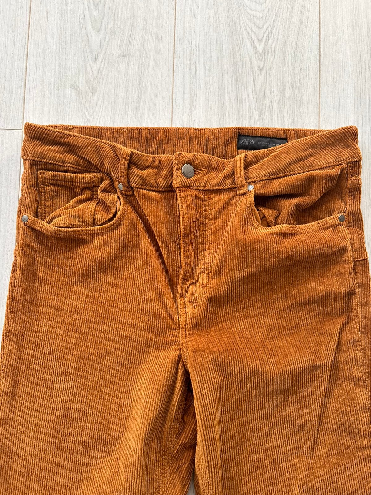 Zara flared corduroy broek maat 42, Overige kleuren, Maat 42/44 (L), Ophalen of Verzenden, Zo goed als nieuw