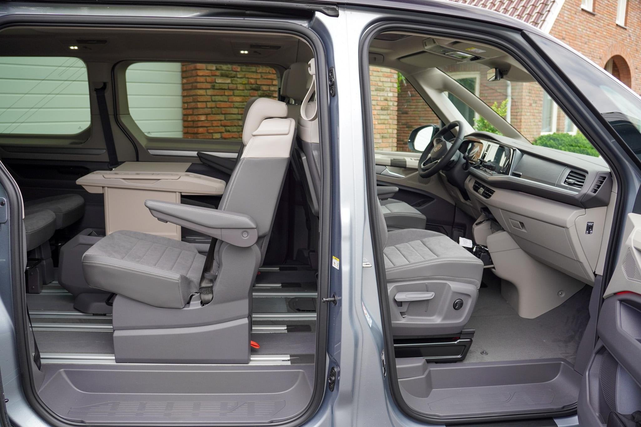 Volkswagen Multivan 1.5I E-hybrid Edition L2 4x4 Panoramadak, Automaat, Stof, Euro 6, 7 stoelen