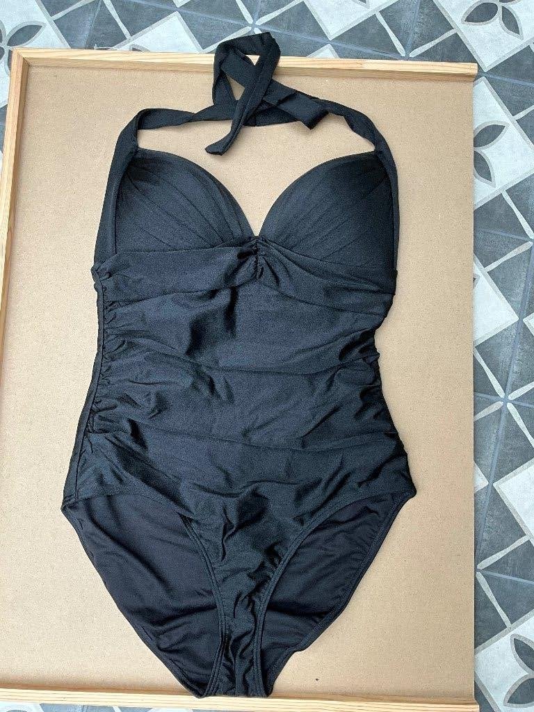 Beachwave corrigerend halter badpak zwart Maat 46 nieuw, Kleding | Dames, Badmode en Zwemkleding, Zwart, Badpak, Ophalen of Verzenden