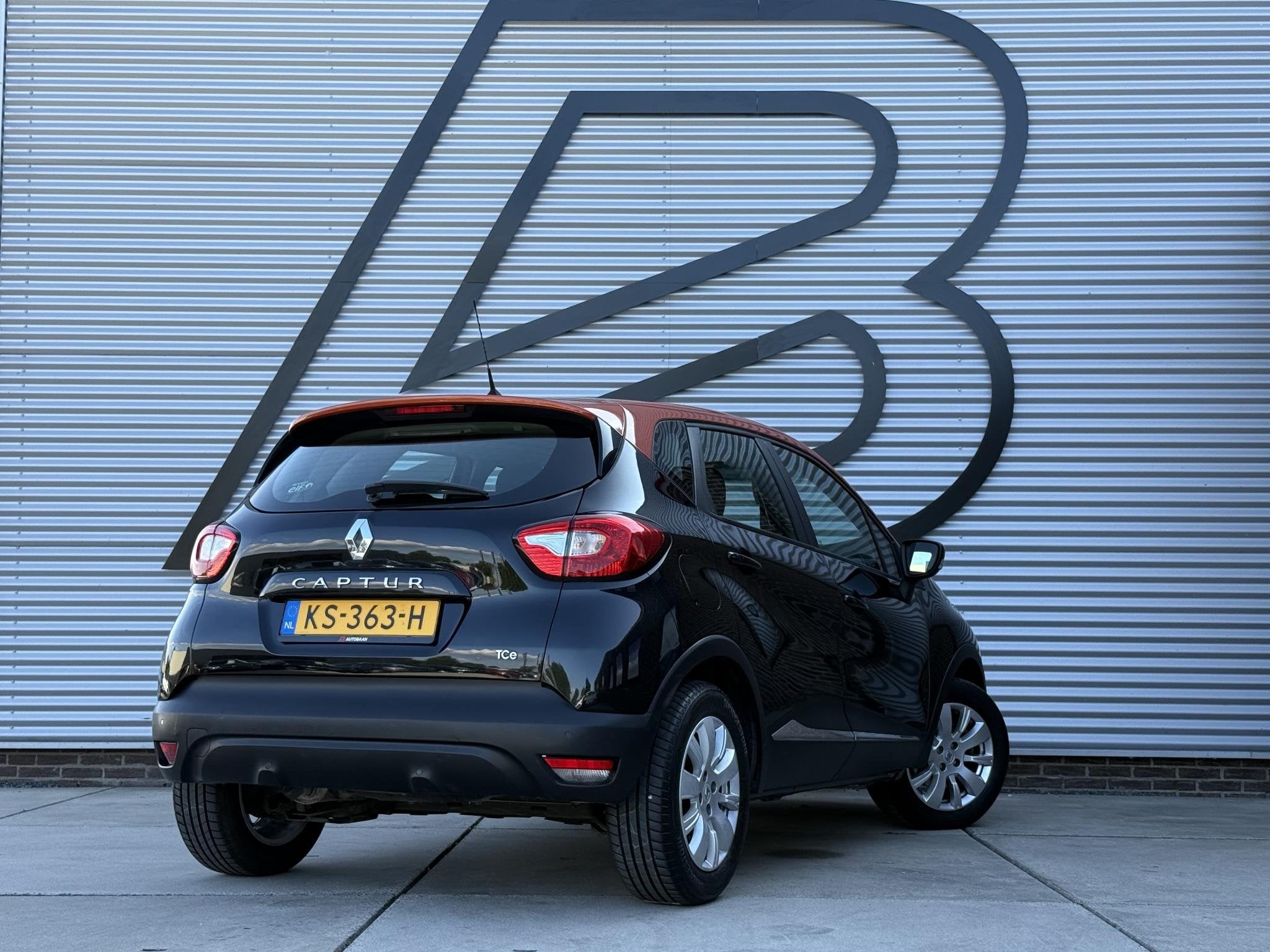 Renault Captur 1.2 TCe Dynamique 1e Eigenaar|Navi|Airco|Crui, Auto's, Stof, Euro 6, 4 cilinders, Zwart
