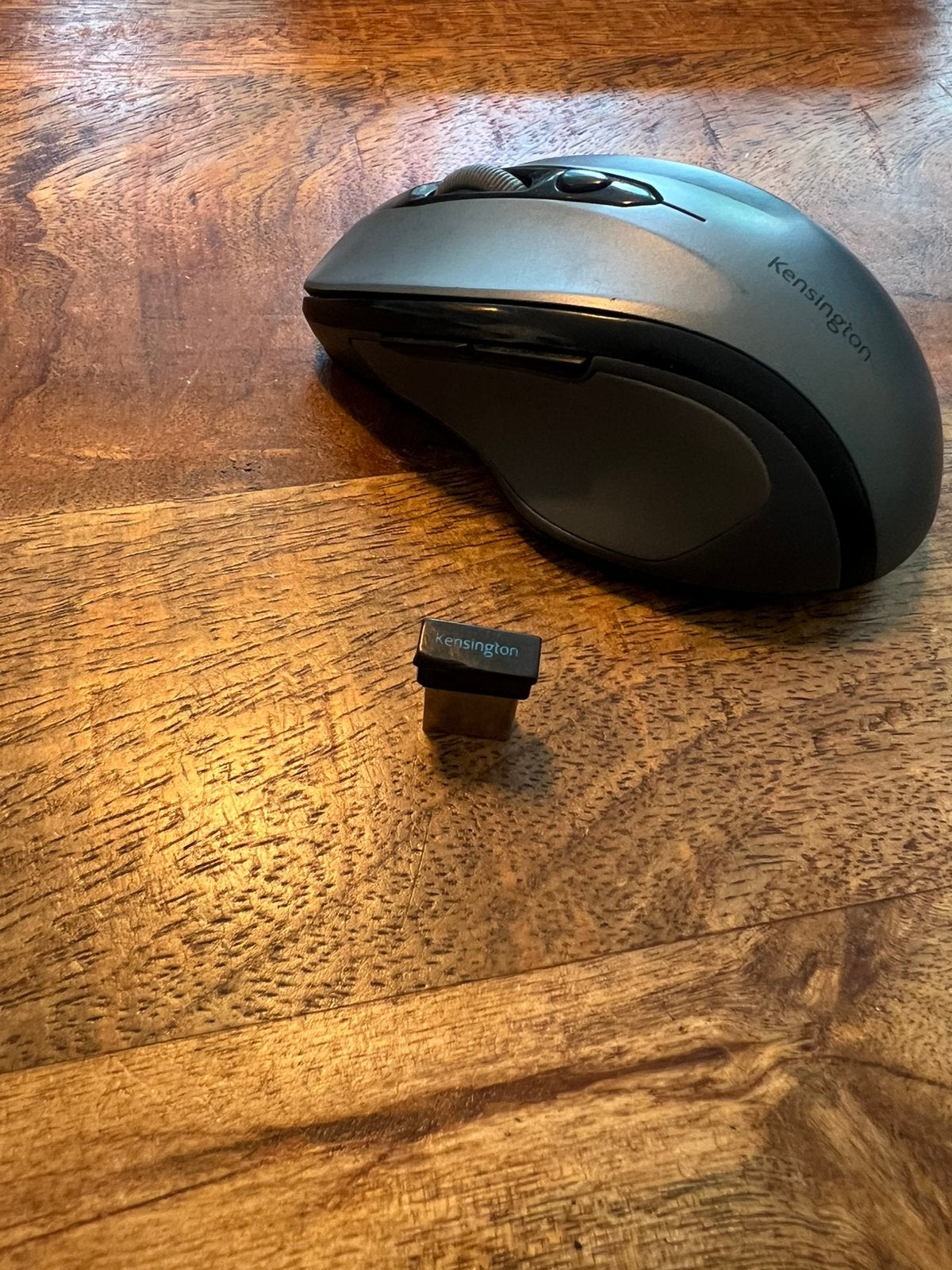 Kensington Pro Fit Draadloze Muis - Ergonomisch - Zwart, Computers en Software, Muizen, Ophalen of Verzenden, Zo goed als nieuw