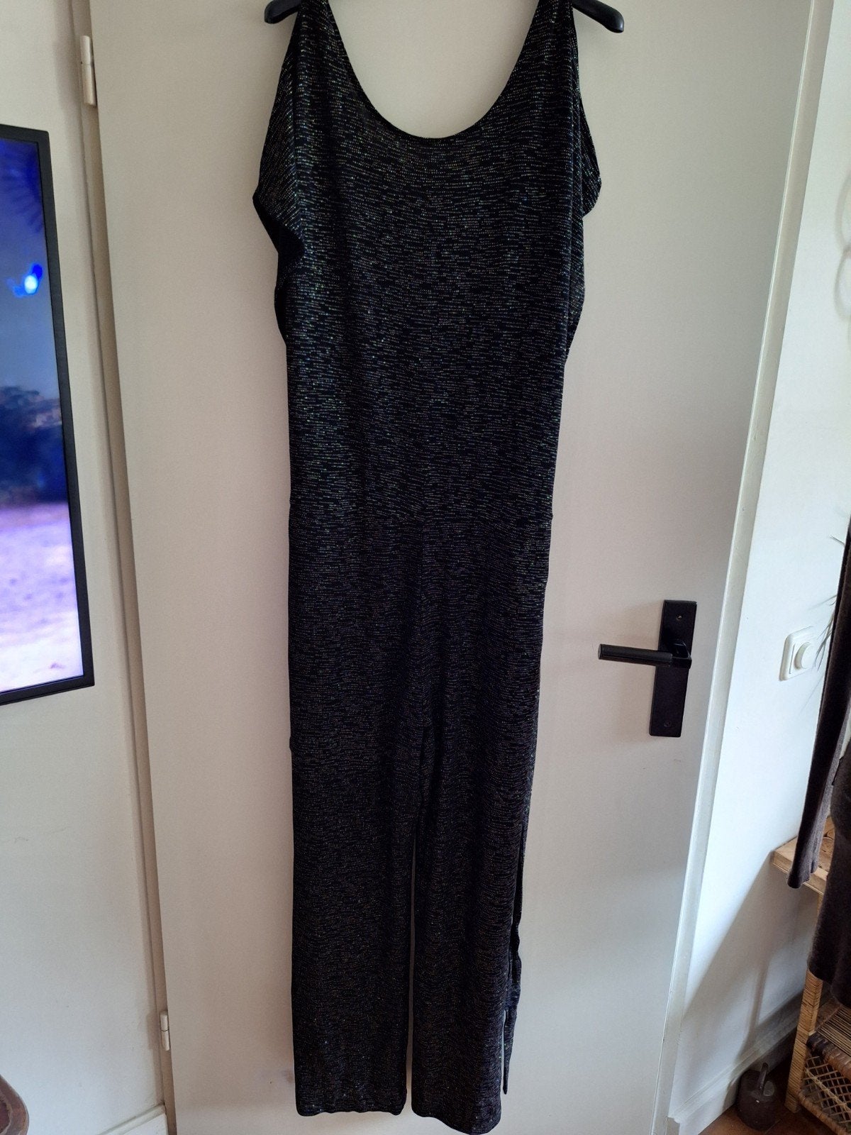 Jumpsuit zwart glitter maat 46 stretch, Kleding | Dames, Jumpsuits, Ophalen of Verzenden, Zo goed als nieuw, Maat 46/48 (XL) of groter