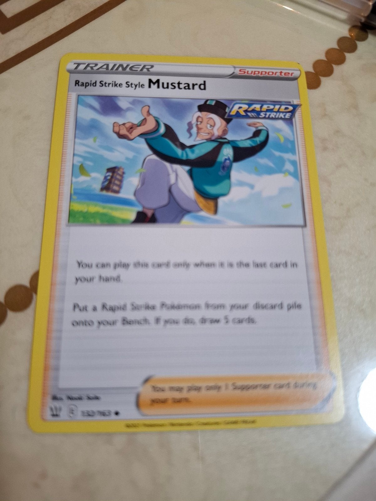 Pokémon TCG: Rapid Strike Style Mustard Supporter Kaart, Ophalen of Verzenden, Zo goed als nieuw, Losse kaart
