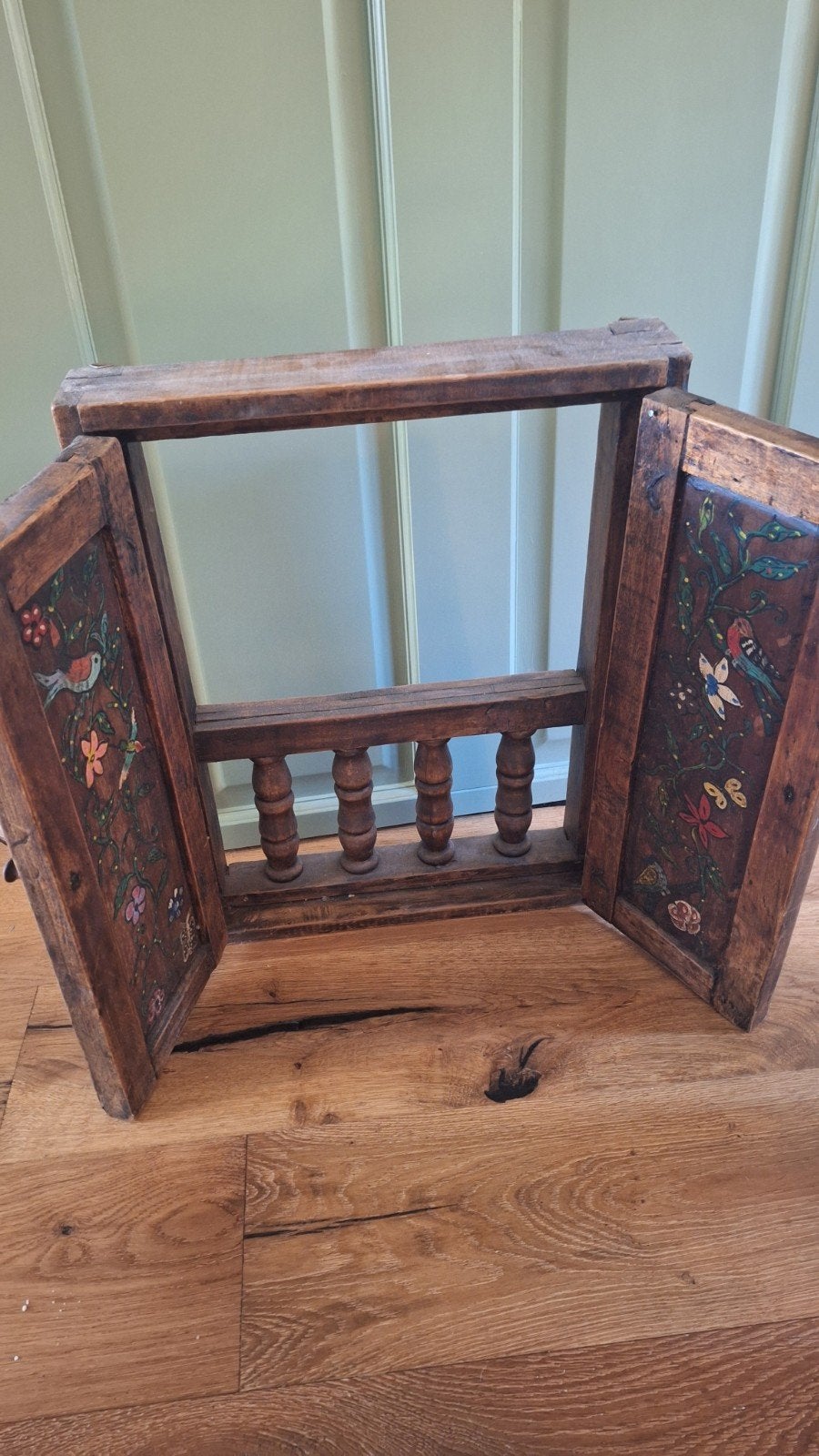Vintage Houten Wandkastje met Handgeschilderde Deurtjes, Antiek en Kunst, Ophalen of Verzenden