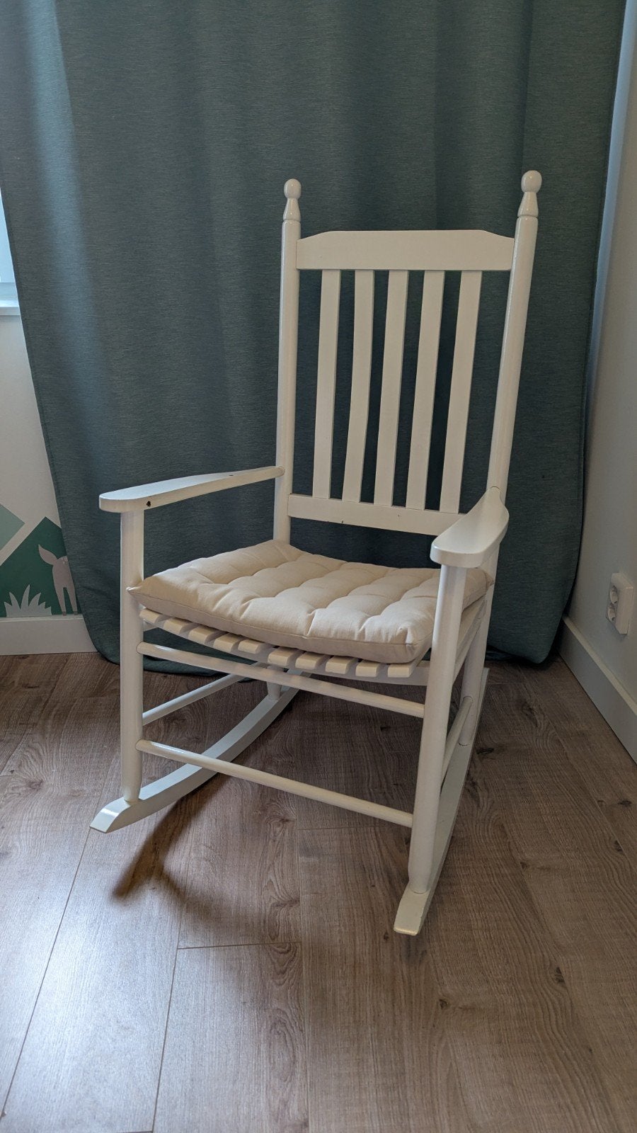 Witte hout Schommelstoel - Perfect voor Babykamer, Huis en Inrichting, Stoelen, Ophalen, Gebruikt, Wit, Stof