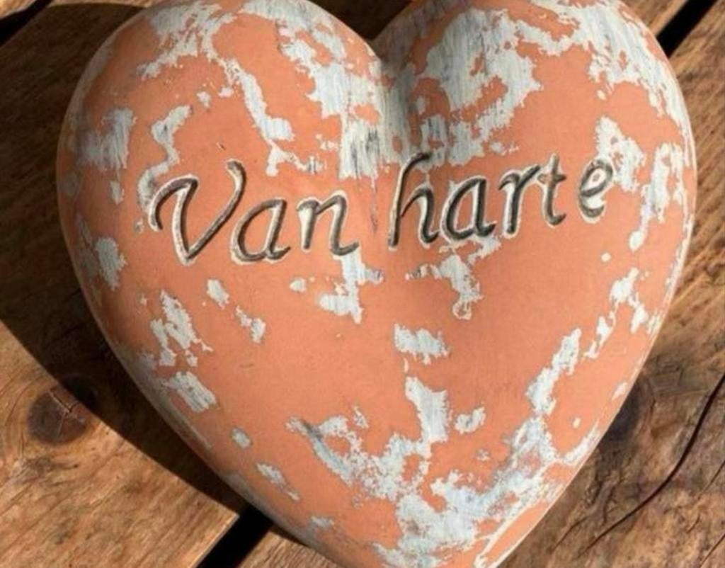 Terracotta hart, Ophalen, Zo goed als nieuw, Versiering