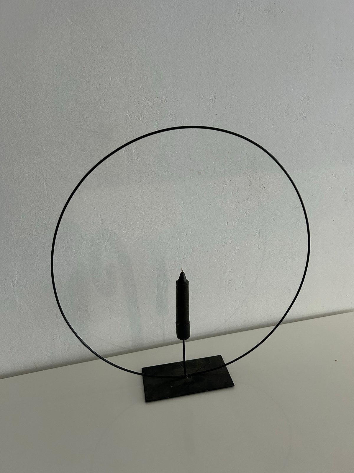 Moderne Zwarte Metalen Kandelaar met Kaars, Zwart, Ophalen of Verzenden, Zo goed als nieuw, Metaal