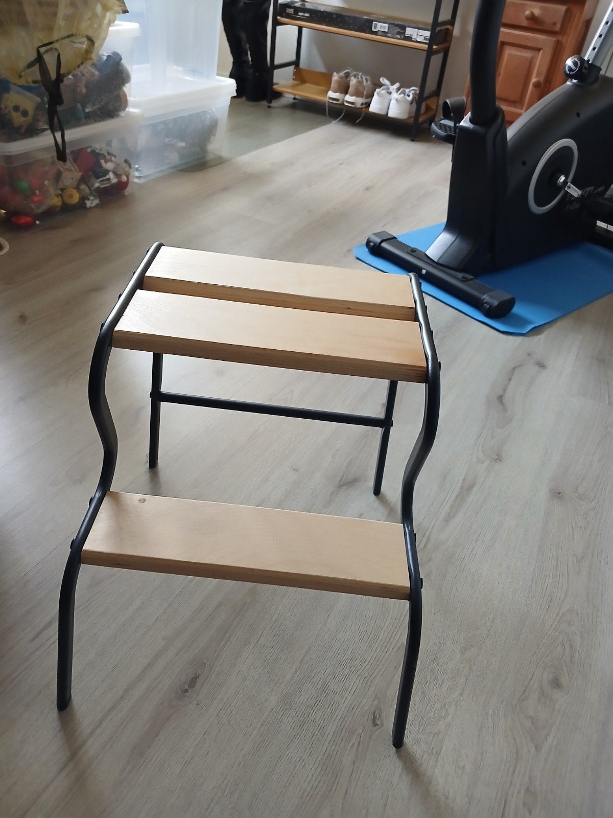 IKEA BEKVÄM Opstapje - Houten Keuken Krukje, Huis en Inrichting, Ophalen, Zo goed als nieuw