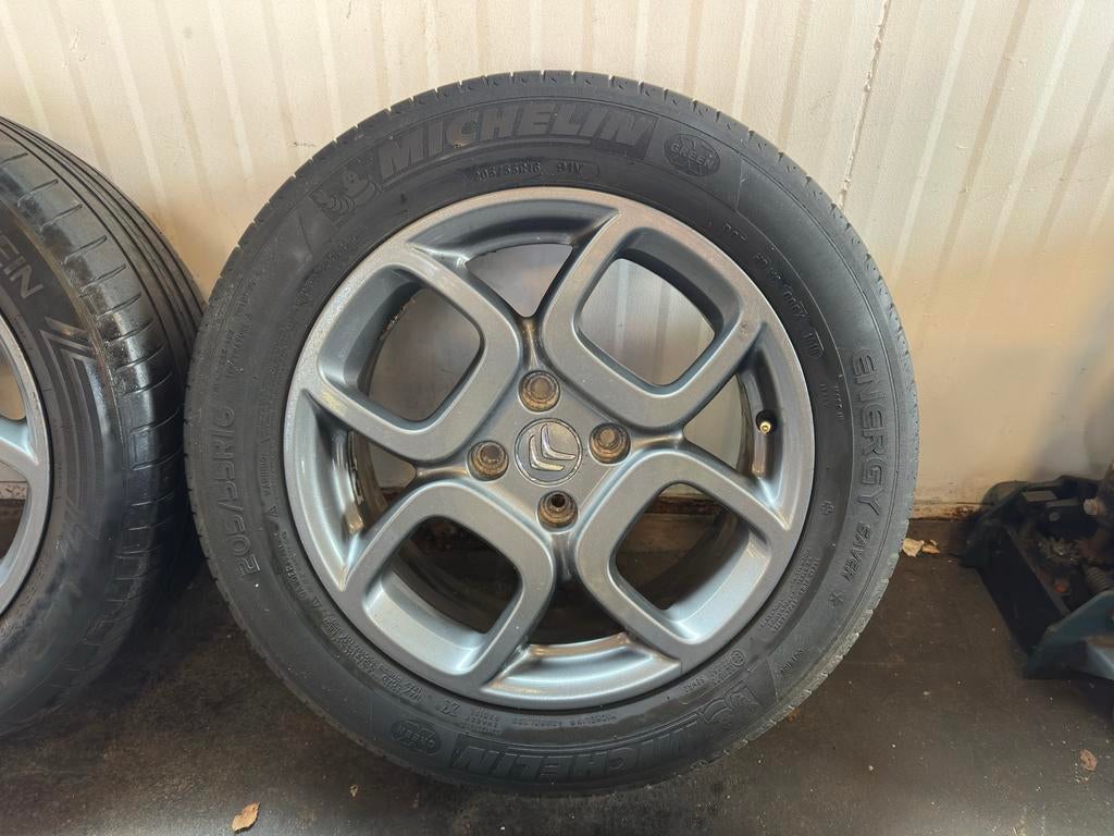 Citroën C4 Cactus velgen met banden - Zonder stoeprandschade, Auto-onderdelen, Ophalen, Gebruikt, 16 inch, Banden en Velgen