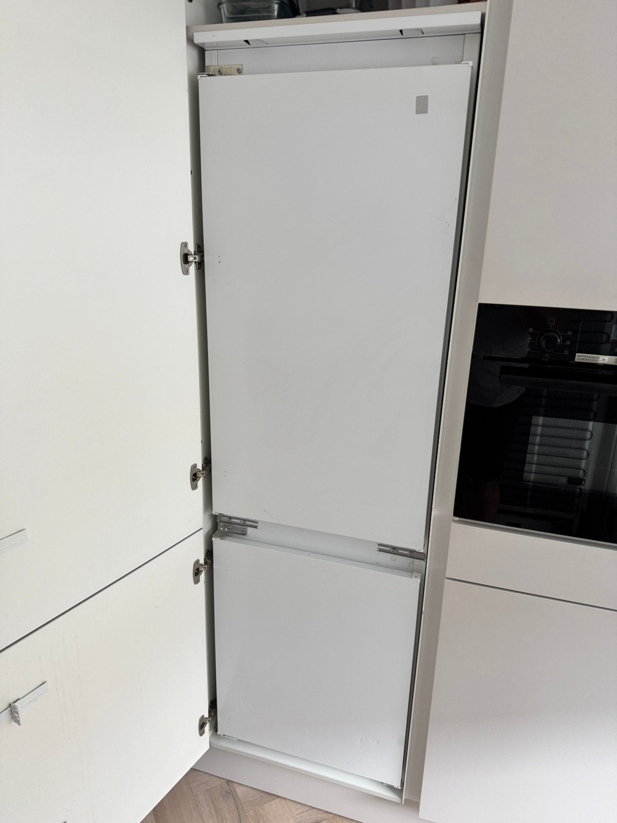 Inbouw koelkast (koel en vries) merk: indesit, Ophalen, 200 liter of meer, Met aparte vriezer, 160 cm of meer