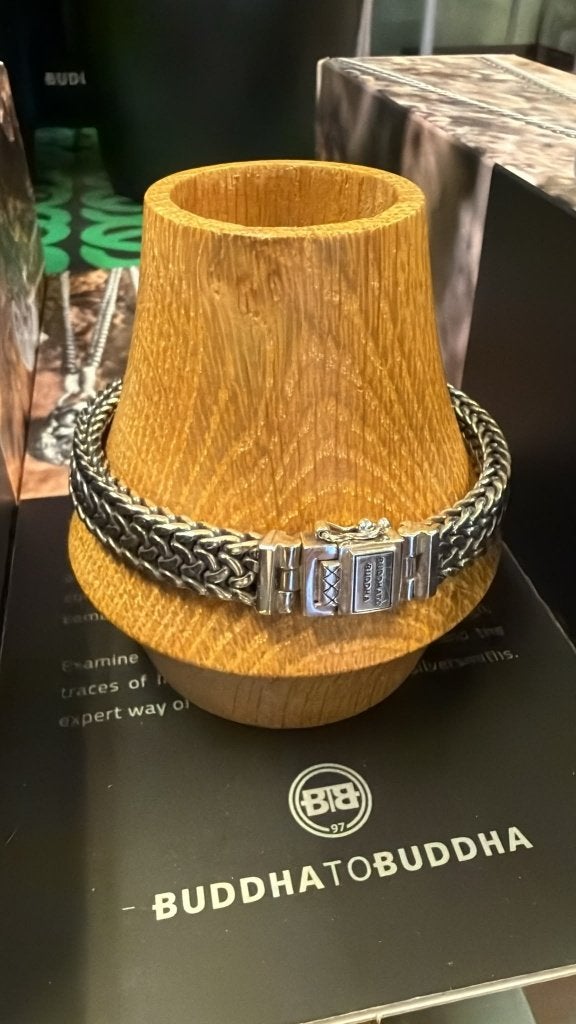 BUDDHA TO BUDDHA ARMBAND TYPE 192 G JULIUS 23 CM € 399,95, Ophalen of Verzenden, Zo goed als nieuw, Zilver, Zilver