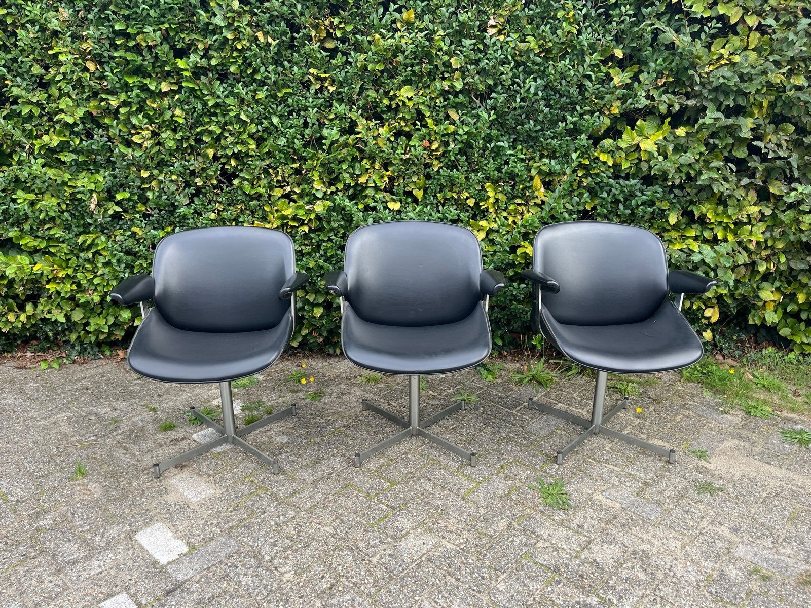 4x Zwarte Gebruikte Stoelen met Beschadigingen, Ophalen, Gebruikt, Drie, Zwart