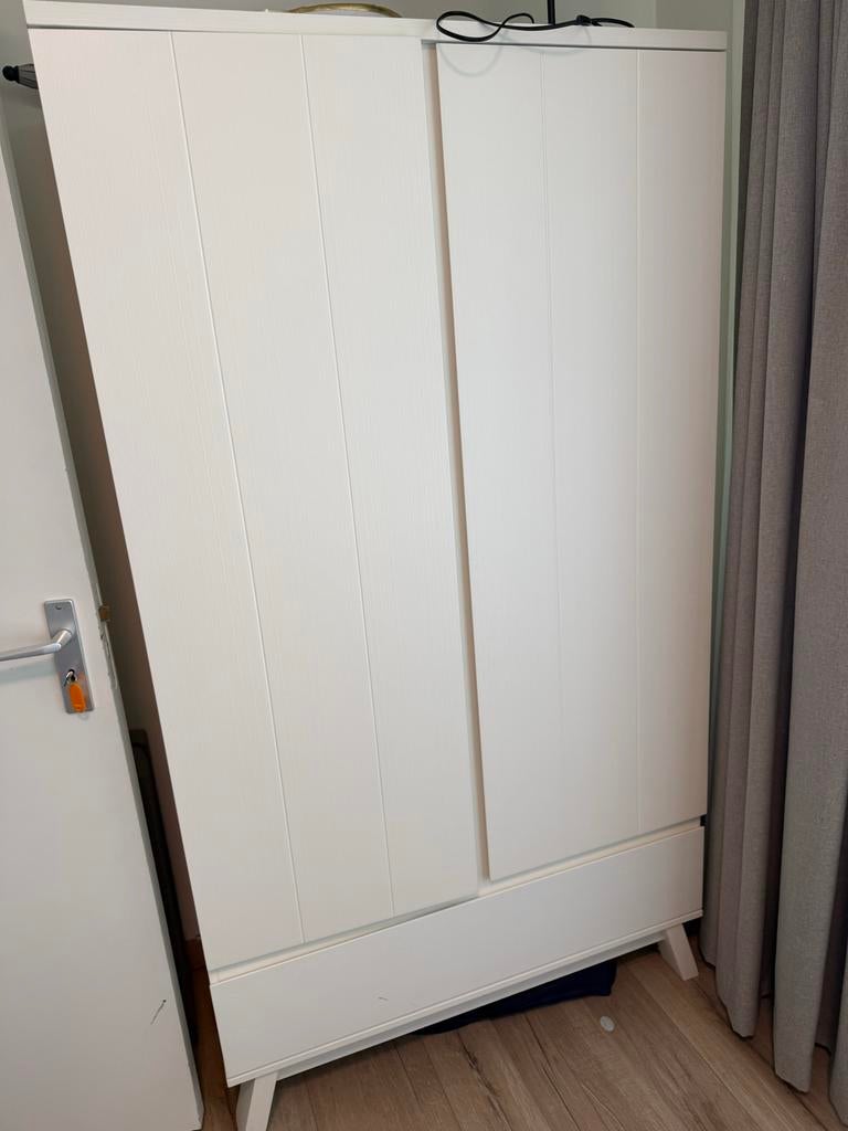 3-delige babykamer set: ledikant, kast en dressoir, Kinderen en Baby's, Ophalen of Verzenden, Zo goed als nieuw, Jongetje of Meisje