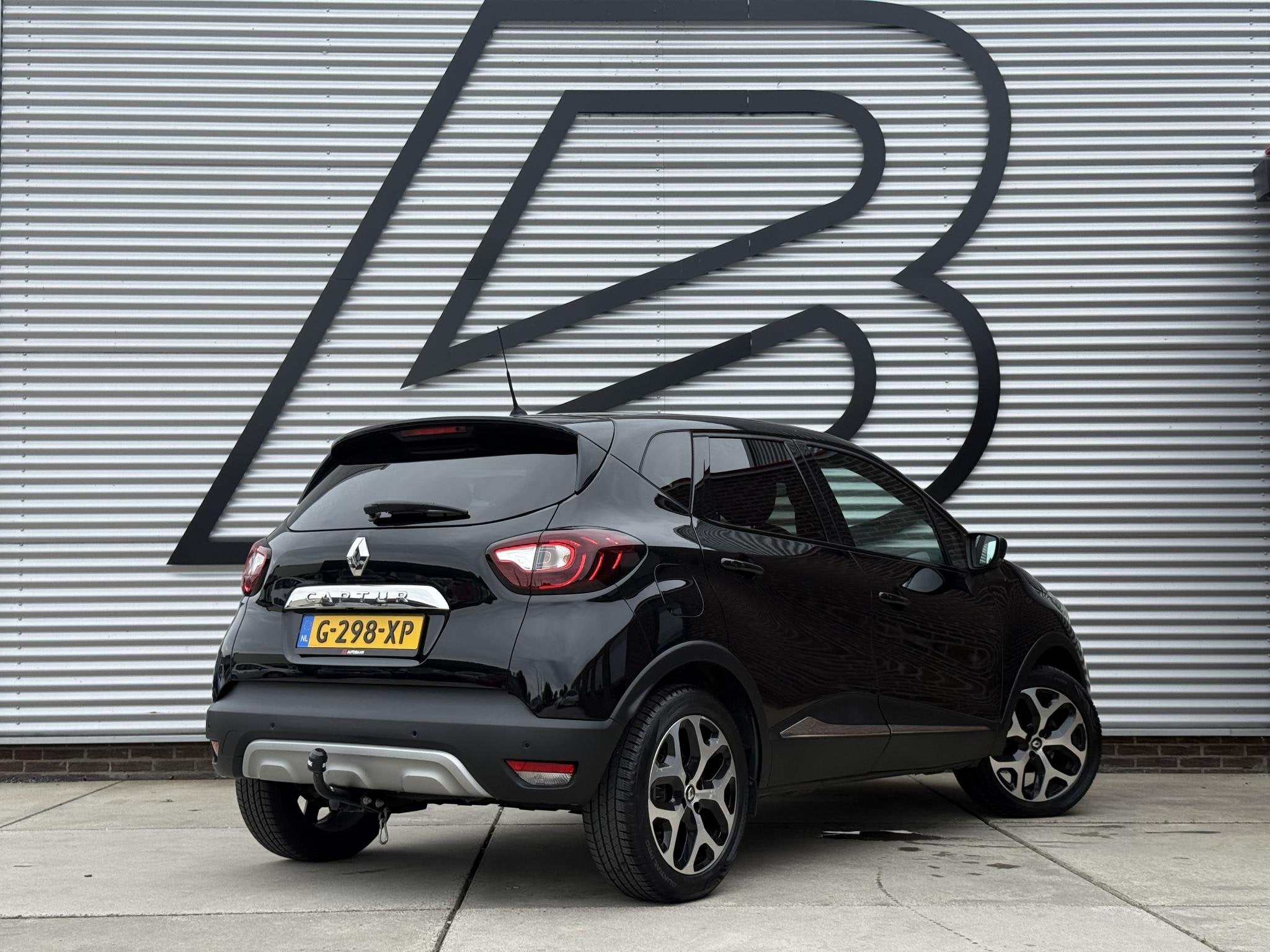 Renault Captur 0.9 TCe Bose 1e Eigenaar|Navi|Camera|Clima|Cr, Auto's, Voorwielaandrijving, 898 cc, Stof, Gebruikt