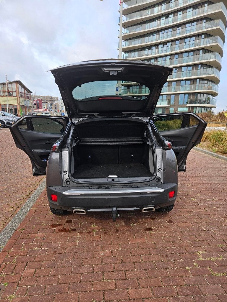 Foto 6 van Peugeot 2008 1.2 Puretech 130pk 2020 Grijs AUT / LEER / PANO