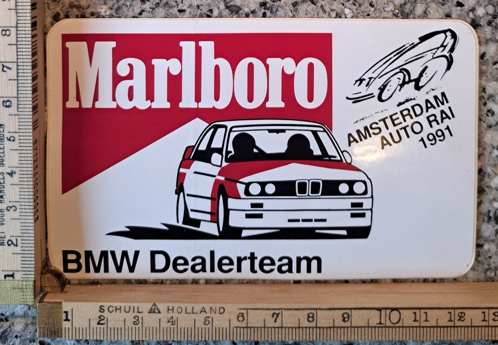 Vintage sticker 1991 Marlboro BMW dealerteam logo merk, Verzamelen, Ophalen of Verzenden, Zo goed als nieuw