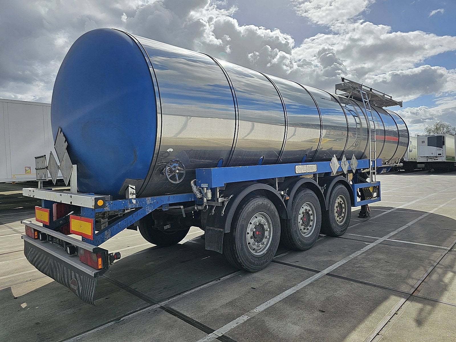 FELDBINDER TSA 23.3-1 32.000 liter oil, Overige kleuren, Bedrijf, ABS, Aanhangers en Opleggers
