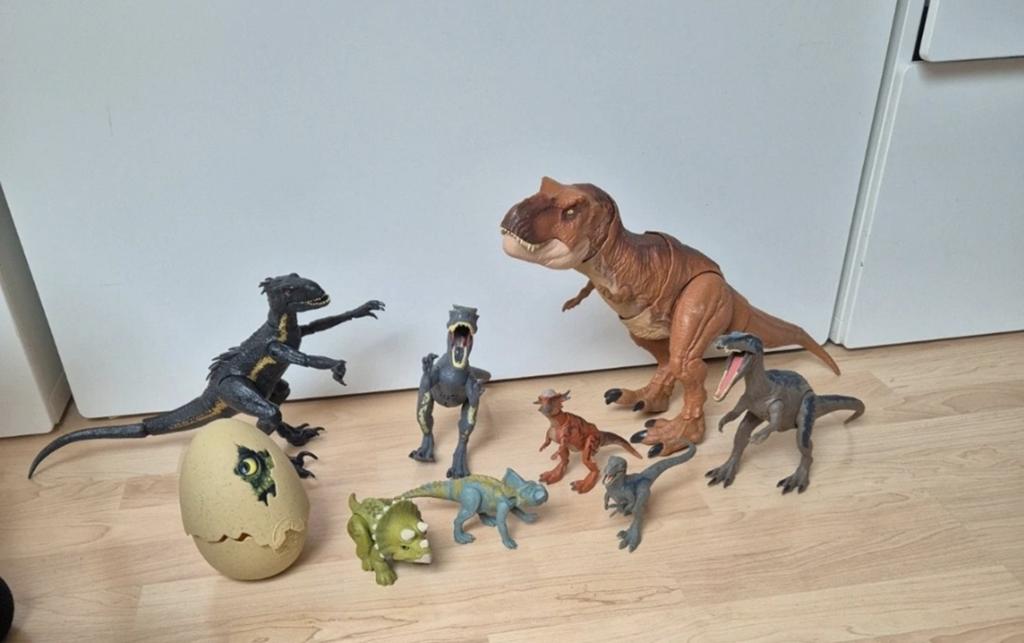 Mooie set jurassic world dino's, Ophalen of Verzenden, Zo goed als nieuw, Jongen of Meisje