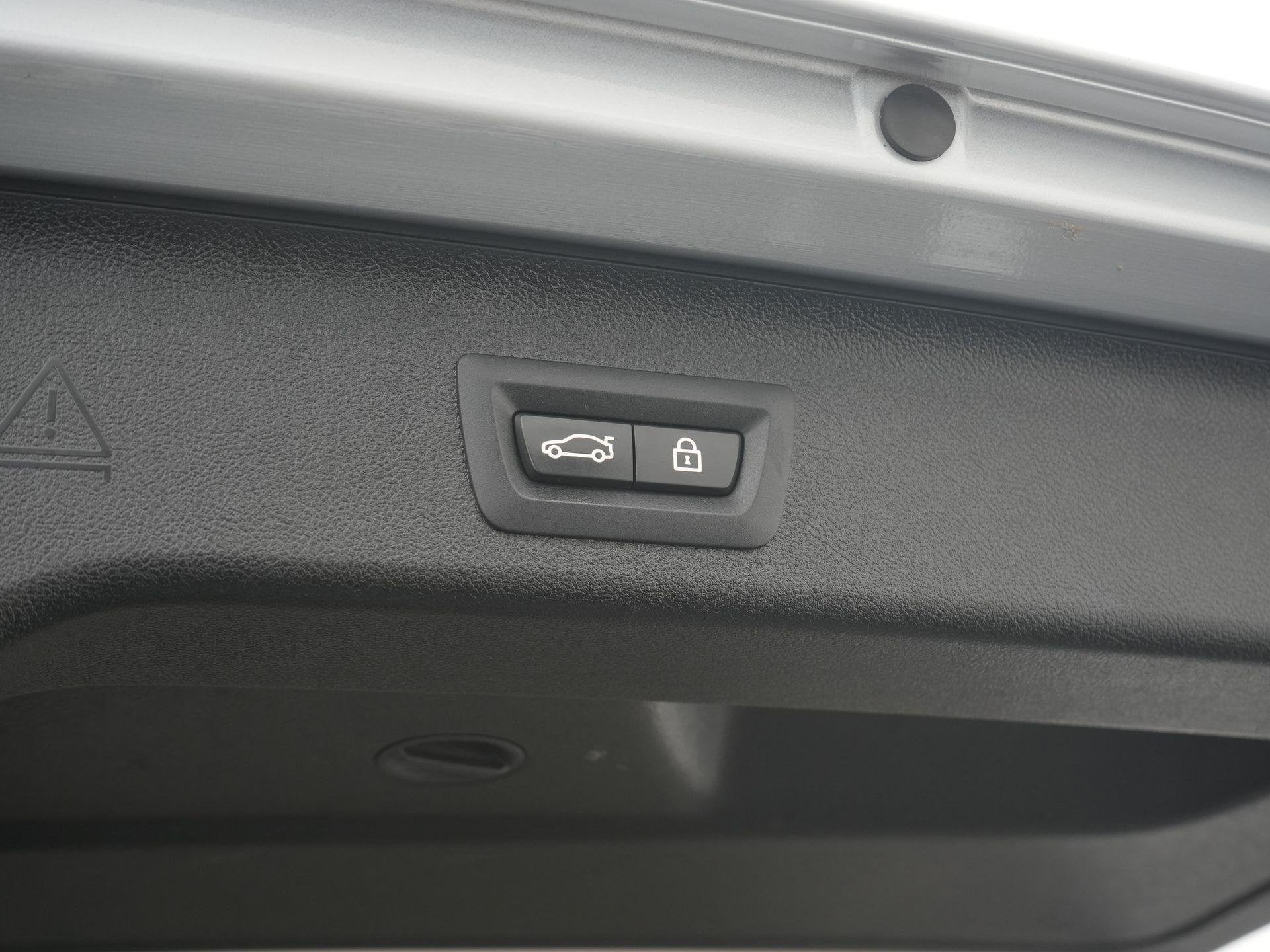 Foto 43 van BMW 5-serie Touring 520i High Executive