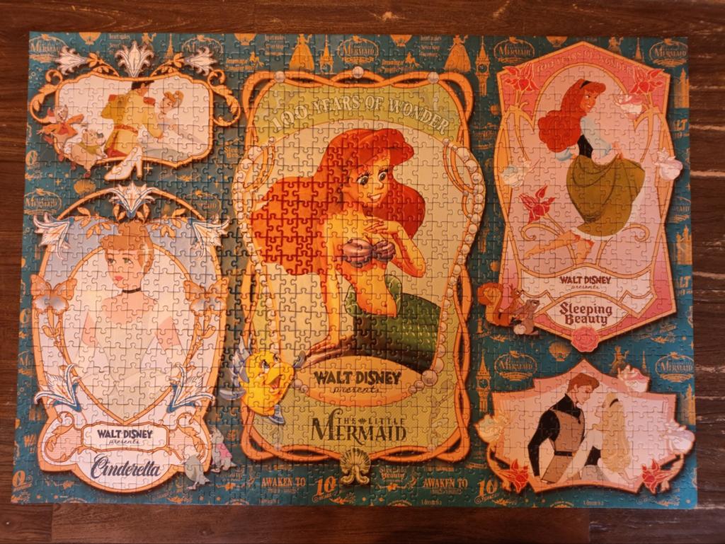 Disney 100 Jaar Puzzel - De Kleine Zeemeermin & Meer, Ophalen of Verzenden, Meer dan 50 stukjes, Zo goed als nieuw, 6 jaar of ouder