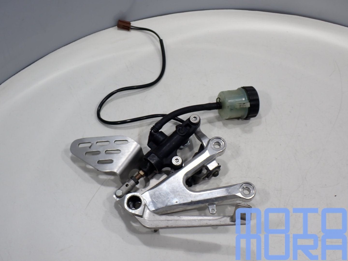 Schetsplaat rechts Yamaha R6 2003 - 2004 RJ05 RJ09, Motoren, Onderdelen | Yamaha, Gebruikt, -, -, Ophalen of Verzenden