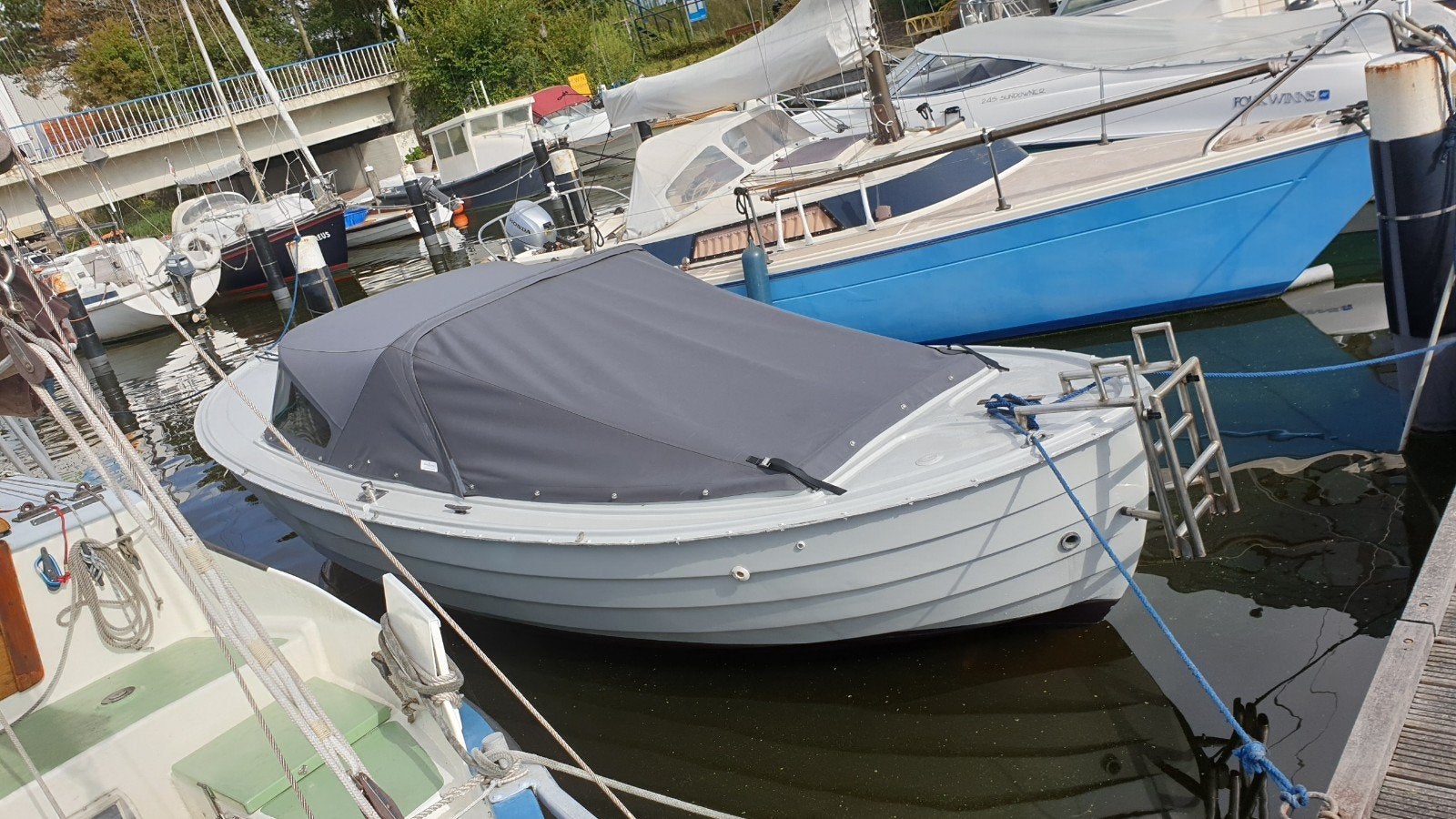 Spitsgatter Saga 20 met trailer - motor defect, 70 cm, Gebruikt, Binnenboordmotor, 10 pk