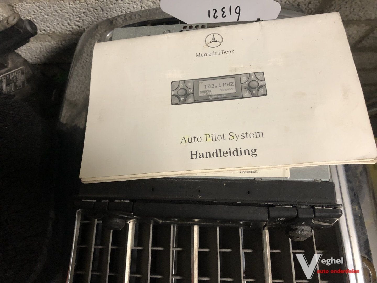 Mercedes CLK C208  1999  Radio Navigatie systeem, Gebruikt, -, -, Ophalen of Verzenden