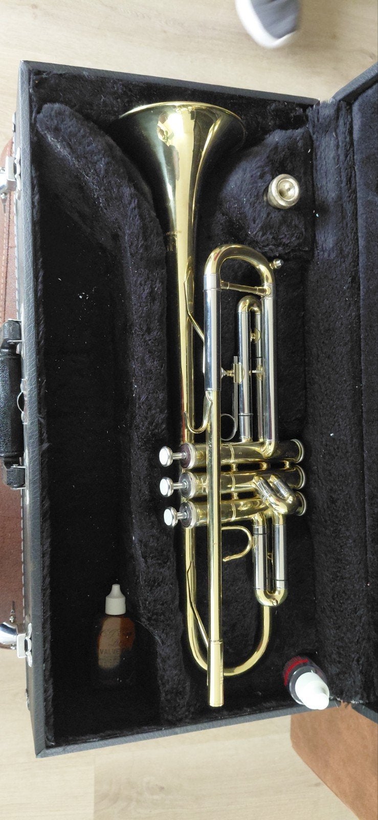 Jupiter Trompet met Koffer, Muziek en Instrumenten, Ophalen, Zo goed als nieuw, Bes-trompet, Met koffer