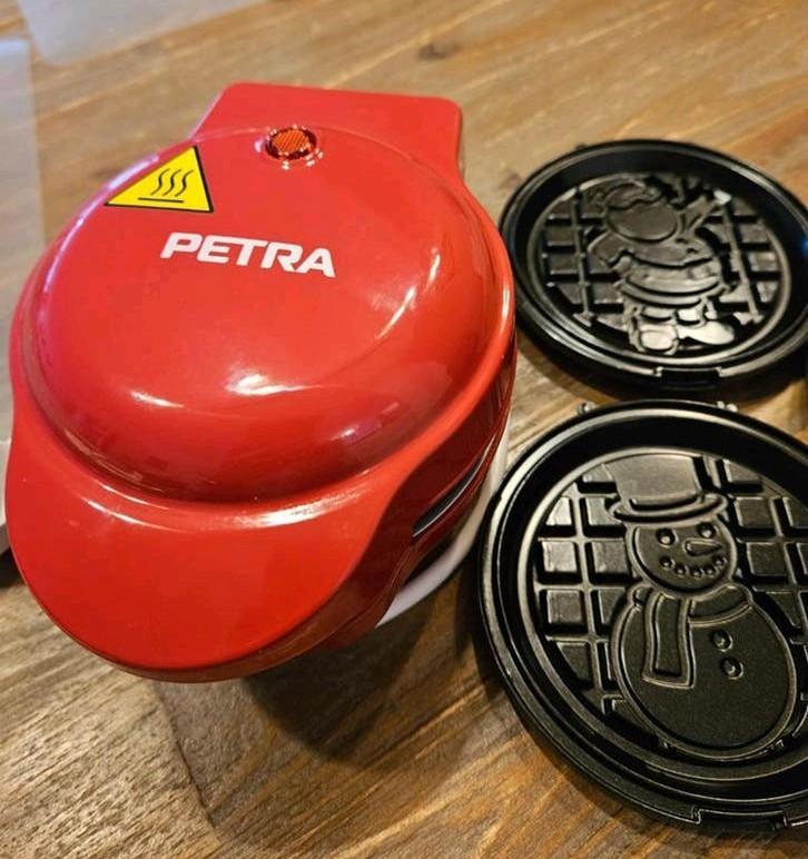 Petra Wafelijzer met Kerstfiguren, Ophalen, Uitneembare platen, Zo goed als nieuw