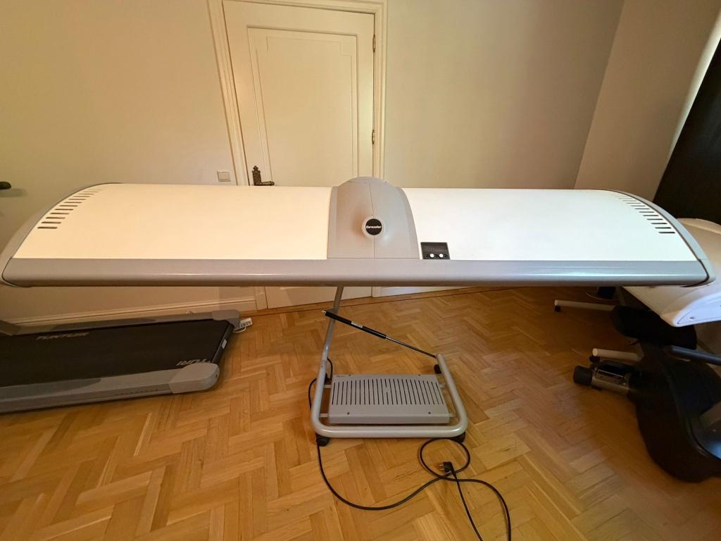 2 x zonnebank: 1 Alisun sunlounger  en 1 philips zonnebank, Ophalen, Zo goed als nieuw, Overige typen