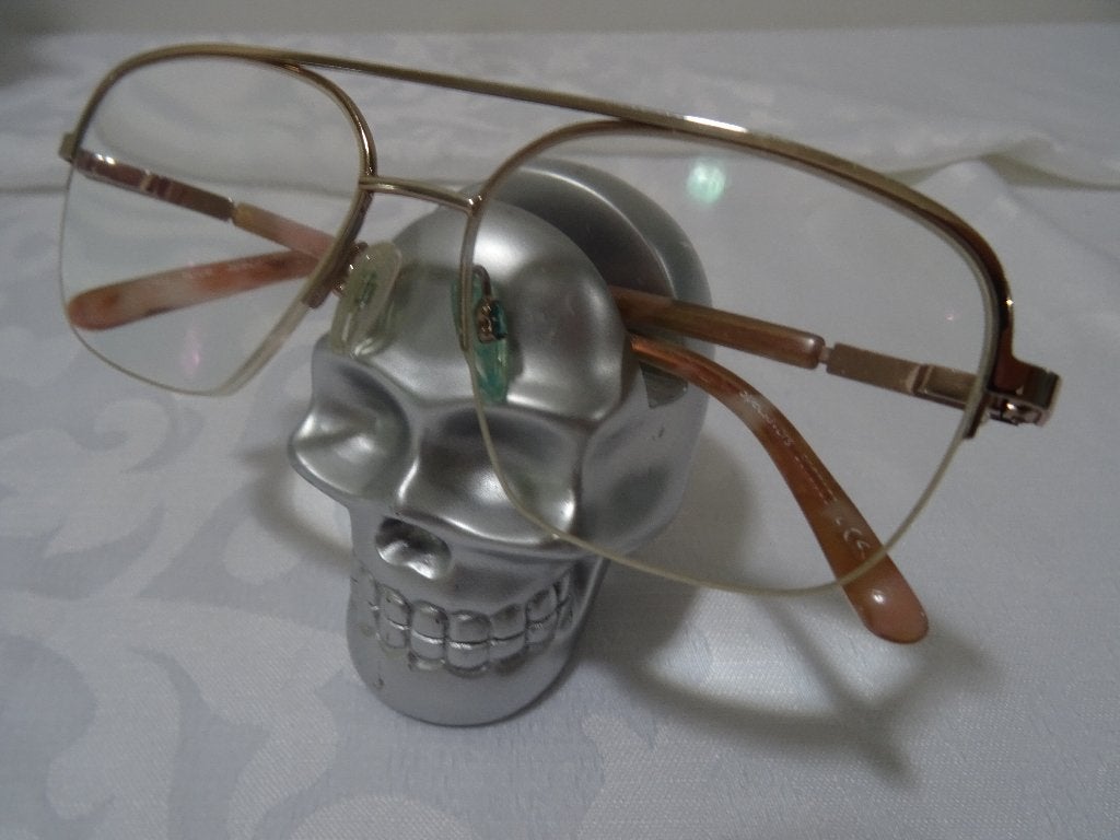 Doodskop brilhouder bril standaard skull head brillenhouder, Ophalen of Verzenden, Zo goed als nieuw