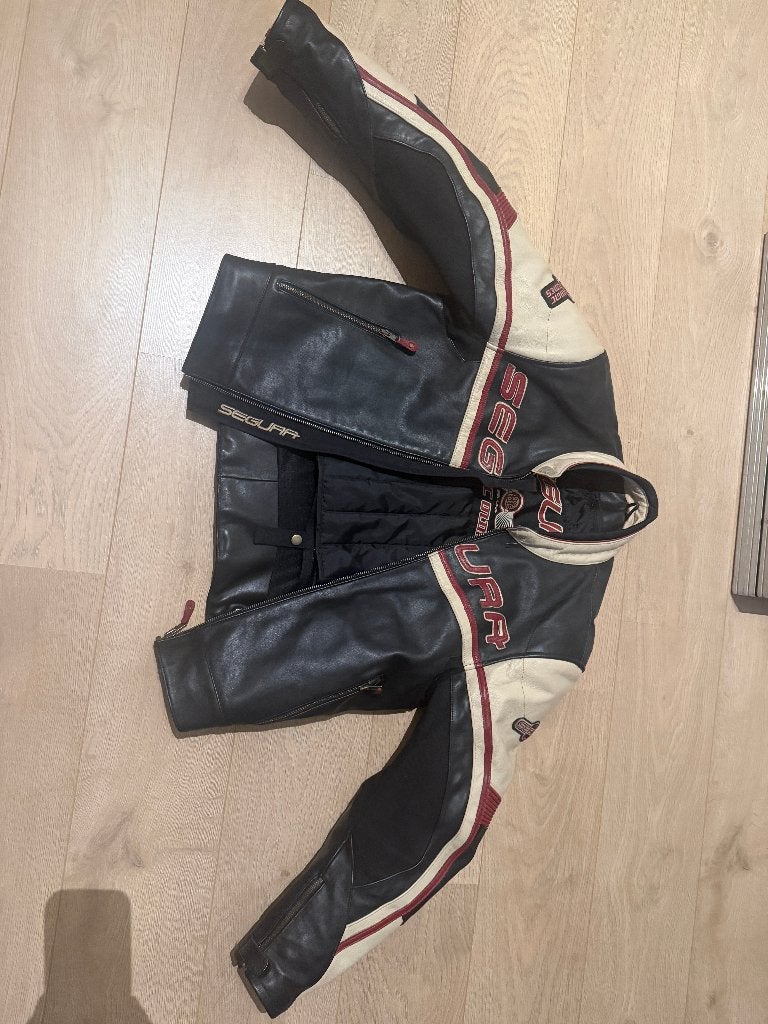 Segura Thruxton Leren Motorjas - Zwart/Wit/Rood, Motoren, Kleding | Motorkleding, Heren, Jas | leer, Ophalen of Verzenden, Segura
