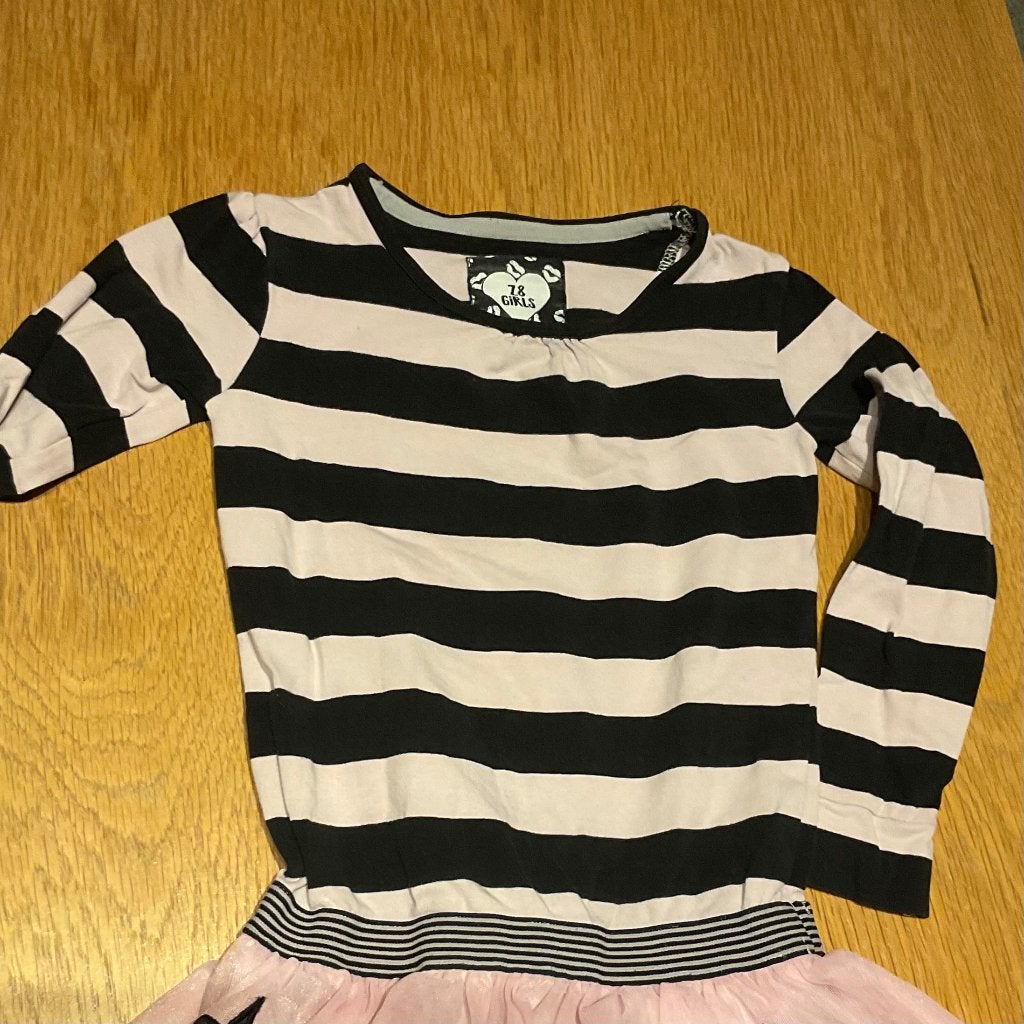 Z8 jurkje maat 116-122, Kinderen en Baby's, Ophalen of Verzenden, Gebruikt, Meisje, Jurk of Rok