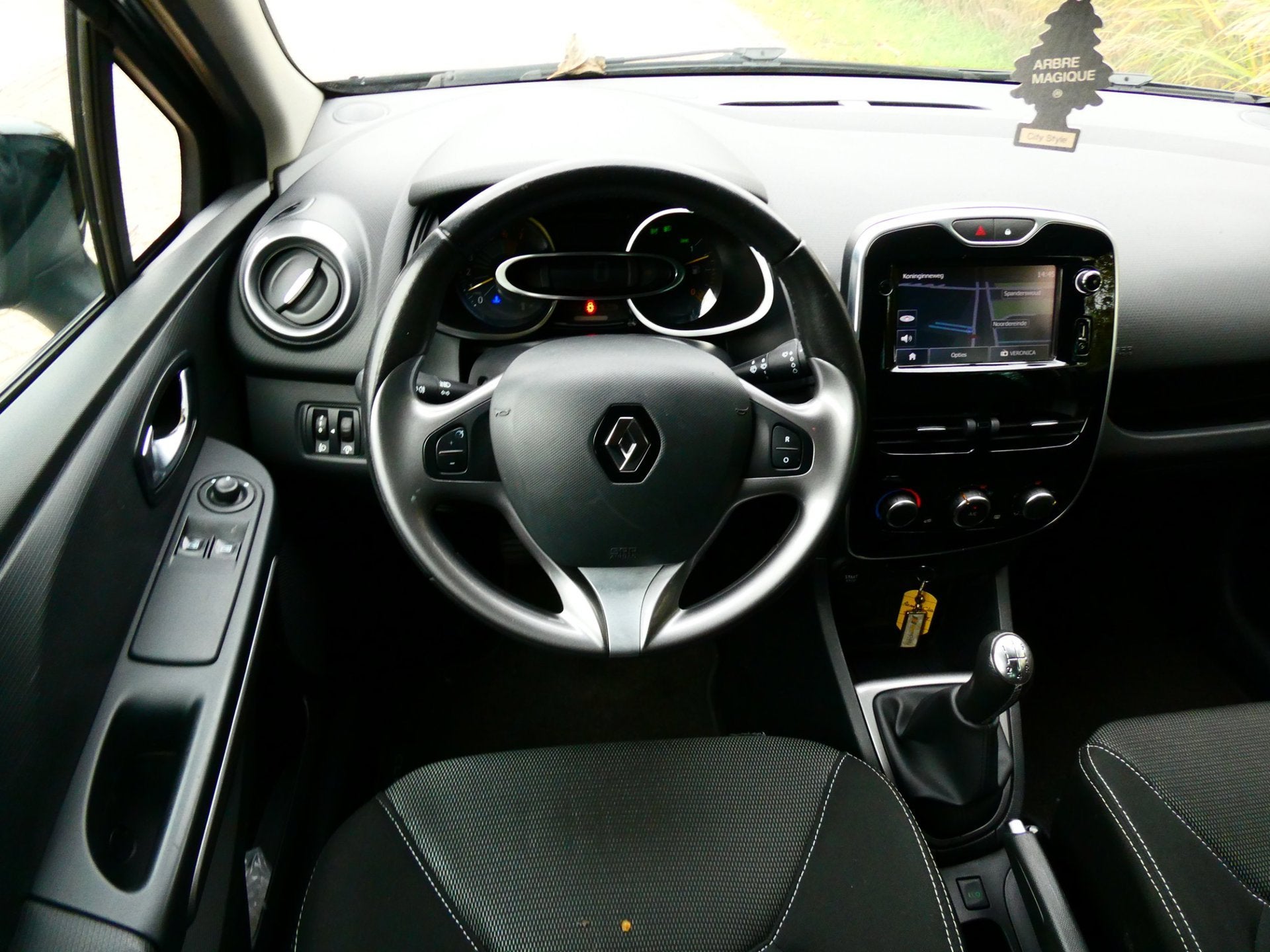 Renault Clio Estate 0.9 TCe 1e eig. 127.000km Airco Cruise N, Voorwielaandrijving, Stof, Zwart, Origineel Nederlands