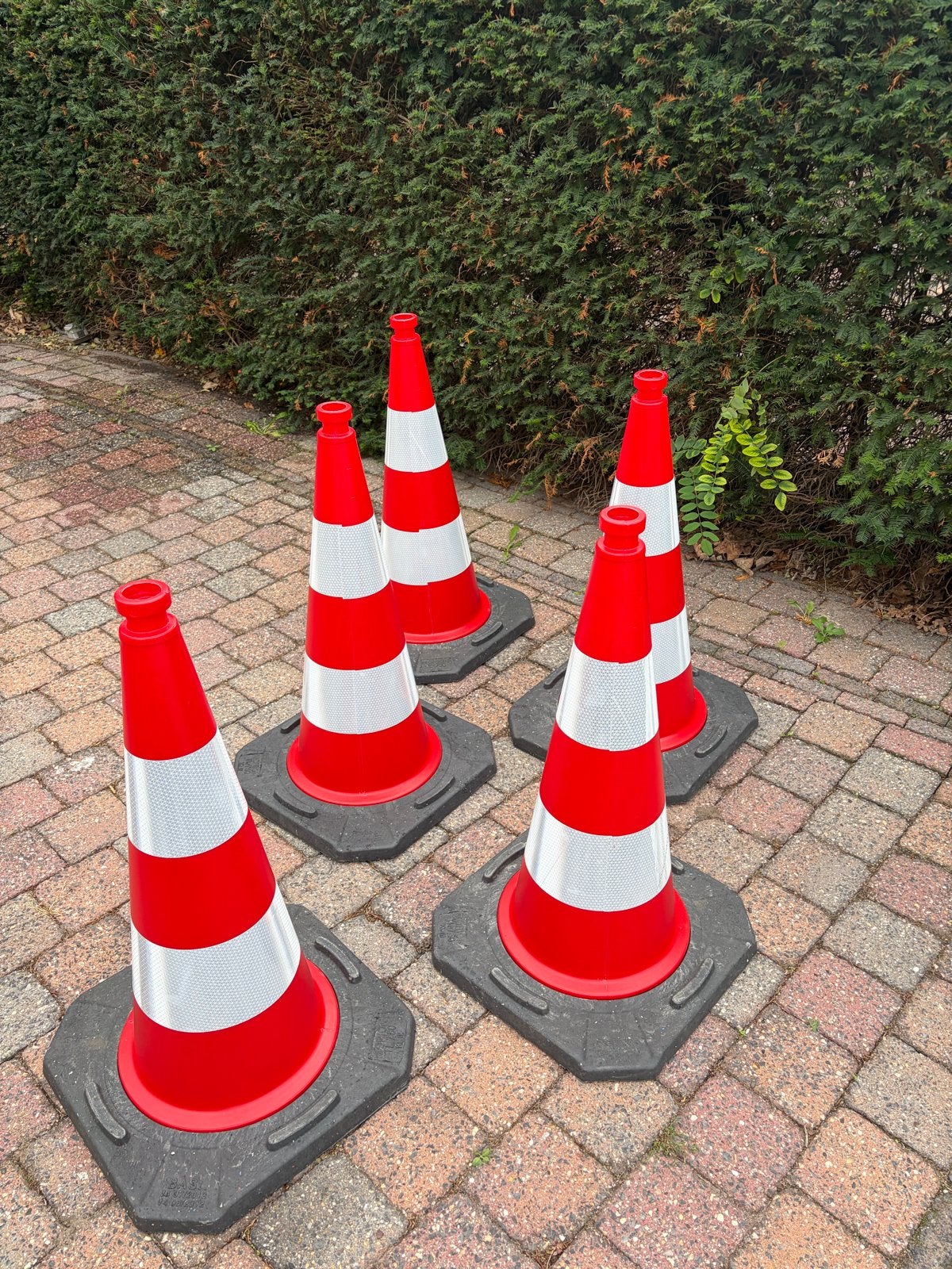 5x Verkeerskegels / Afzetkegels / Pionnen, Ophalen