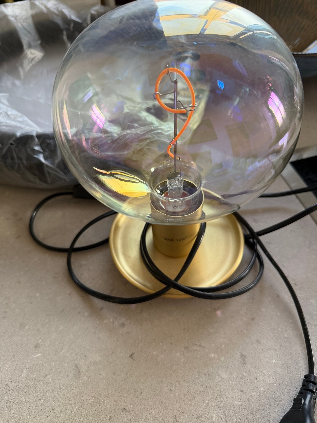 Decoratieve LED-lamp met gouden voet en spiraalfilament, Met schakelaar, Overige merken, Zo goed als nieuw, Glas