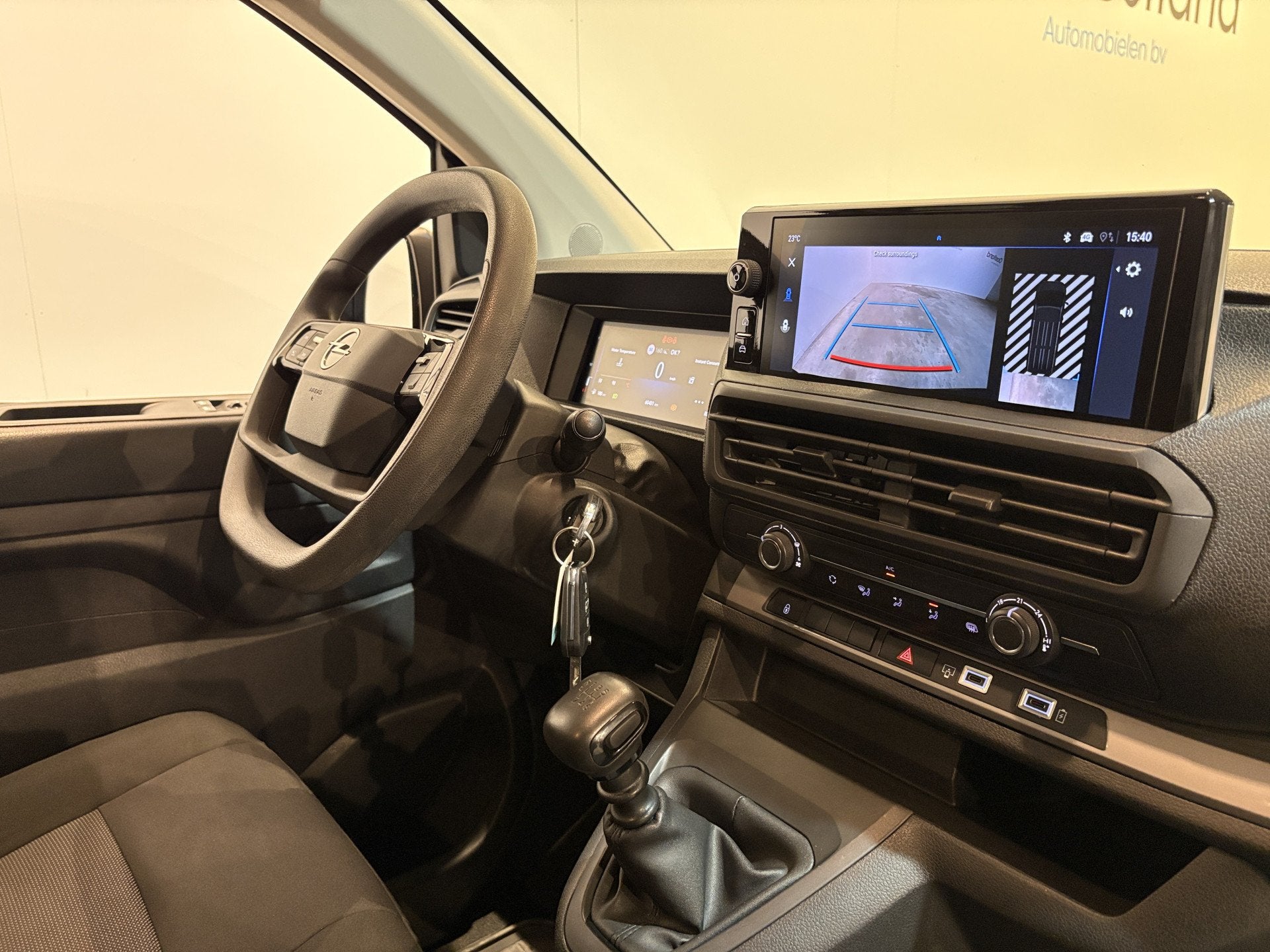 Opel Vivaro 2.0 Diesel 145 PK L3 DC 6 persoons / Airco / Cru, Auto's, 145 pk, Stof, Gebruikt, 4 cilinders