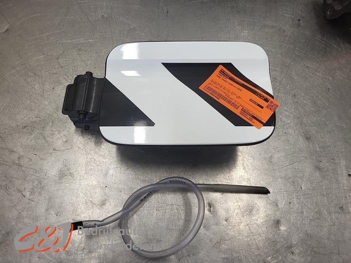 Tank Klep van een Ford Transit Connect (WIT)