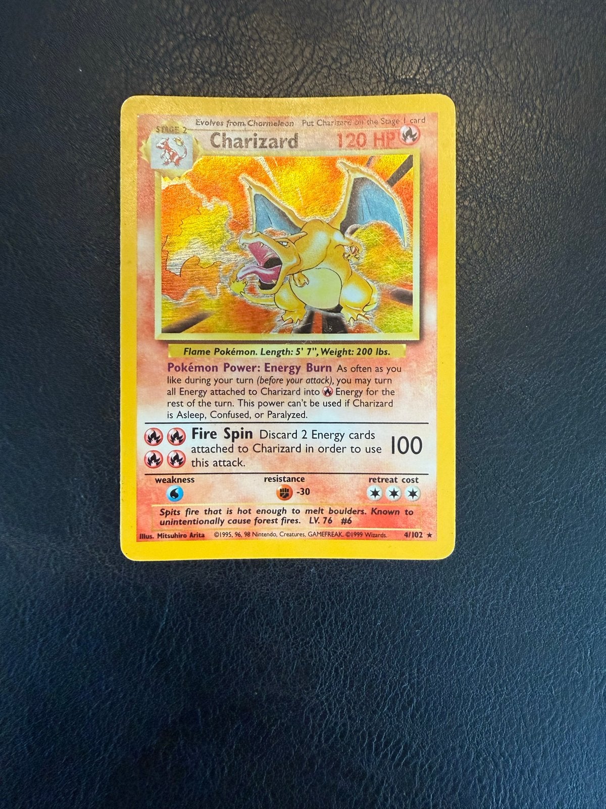Charizard Base Set 4/102 Holo Pokémon Kaart, Hobby en Vrije tijd, Ophalen of Verzenden, Gebruikt, Losse kaart, Foil