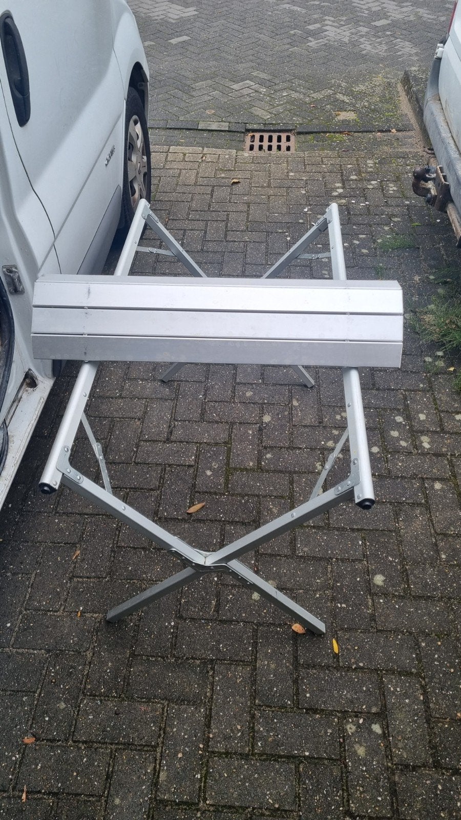 Opvouwbare campingtafel - Ideaal voor onderweg!, Ophalen, Gebruikt, Campingtafel