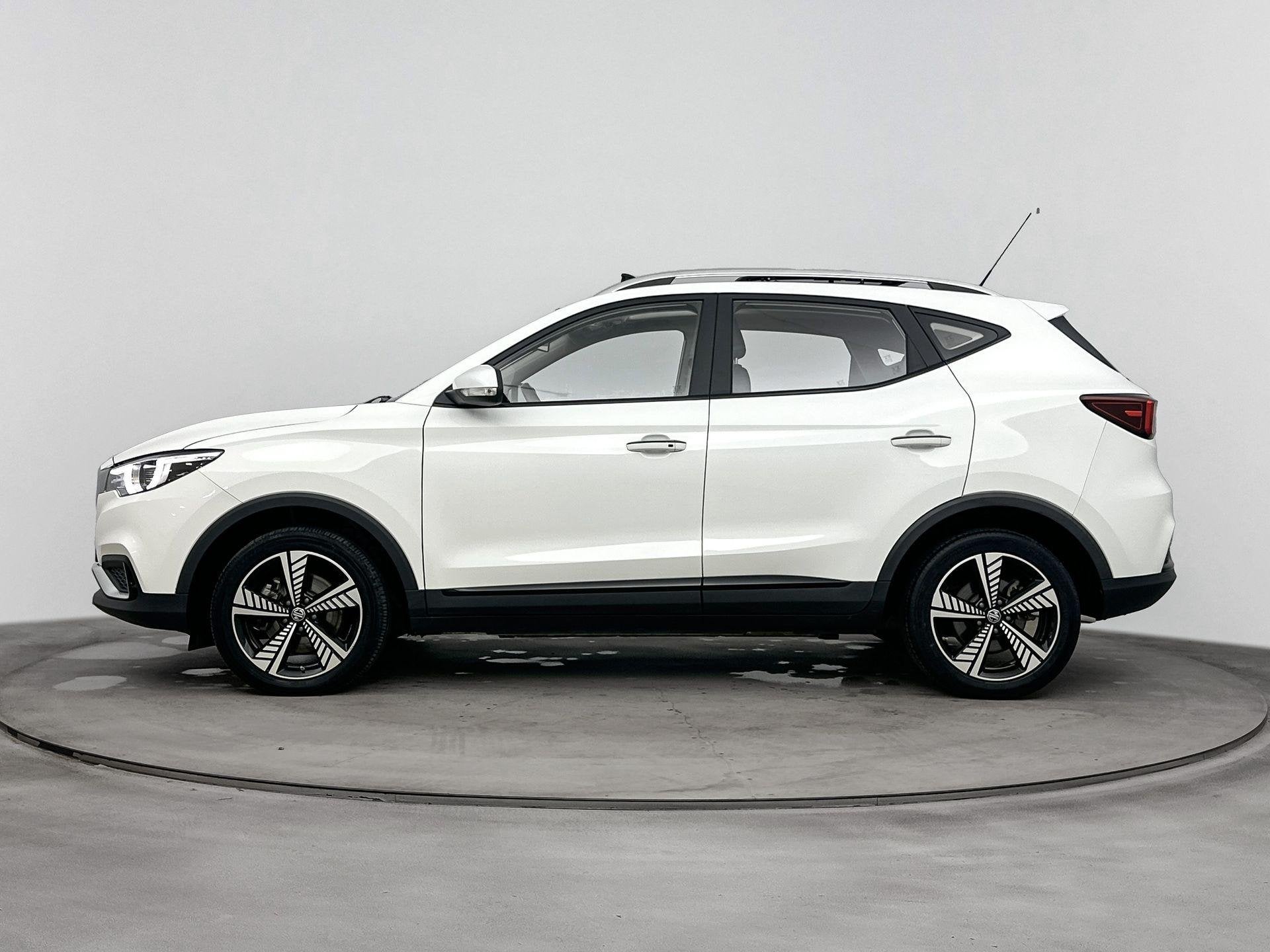 MG MG ZS EV Luxury 45 kWh 143PK | Schuif-/Kanteldak | Stoelv, Auto's, Gebruikt, 143 pk, ZS, 1507 kg