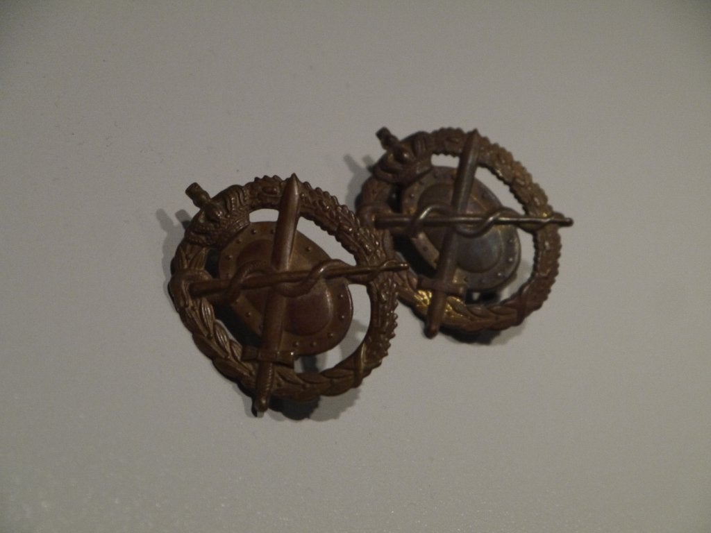 Schouderemblemen Militair Geneeskundige Dienst, Ophalen of Verzenden, Landmacht, Nederland, Embleem of Badge