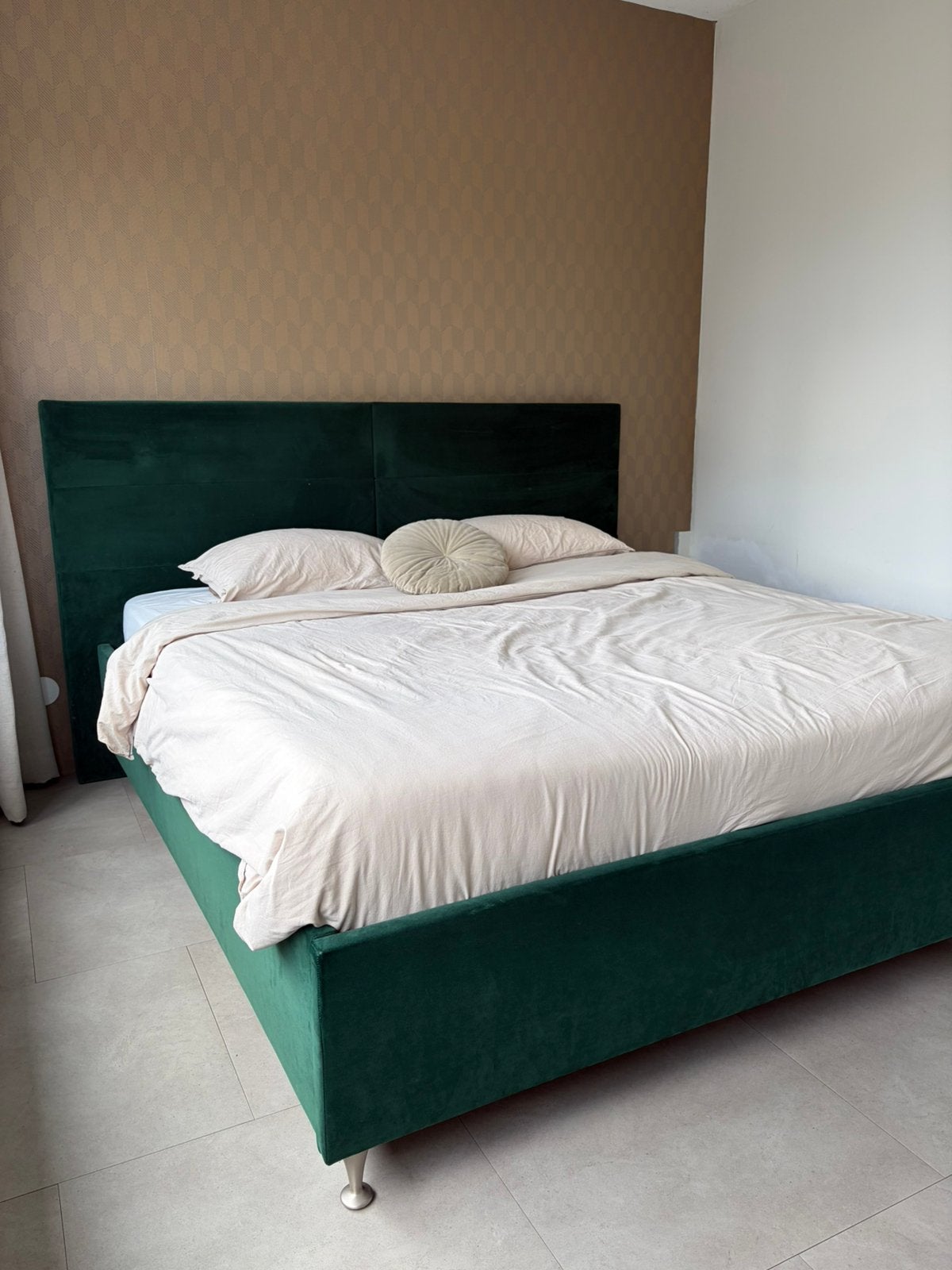 Bed te koop (inclusief lattenbodem/ zonder matras), Ophalen, Tweepersoons, Zo goed als nieuw, 180 cm