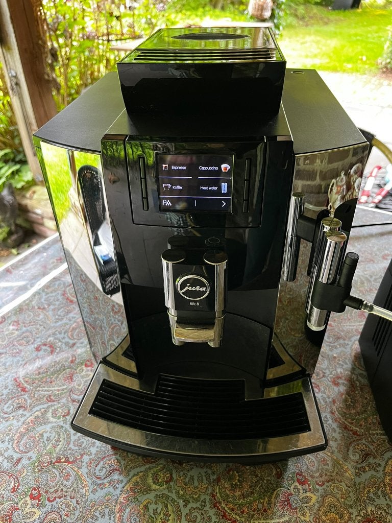 Jura WE 8 Professional met Jura Cool Control – keurige staat, Witgoed en Apparatuur, Koffiezetapparaten, Ophalen, Afneembaar waterreservoir